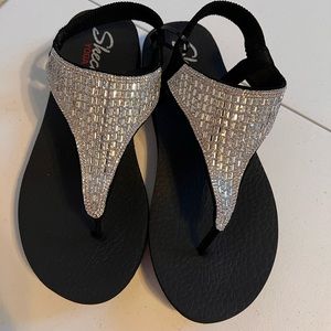 Skechers Yoga Foam slingback rhinestone sandals. Size 9